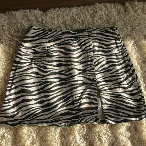 Zebra Skirt BDG Urban Outfitters. Size XS